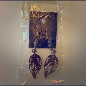 Beautiful boutique leaf copper drop earrings